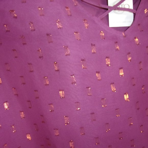 Cold Shoulder Top Purple w/Rose Gold Accents Size L NWT - Picture 2 of 3